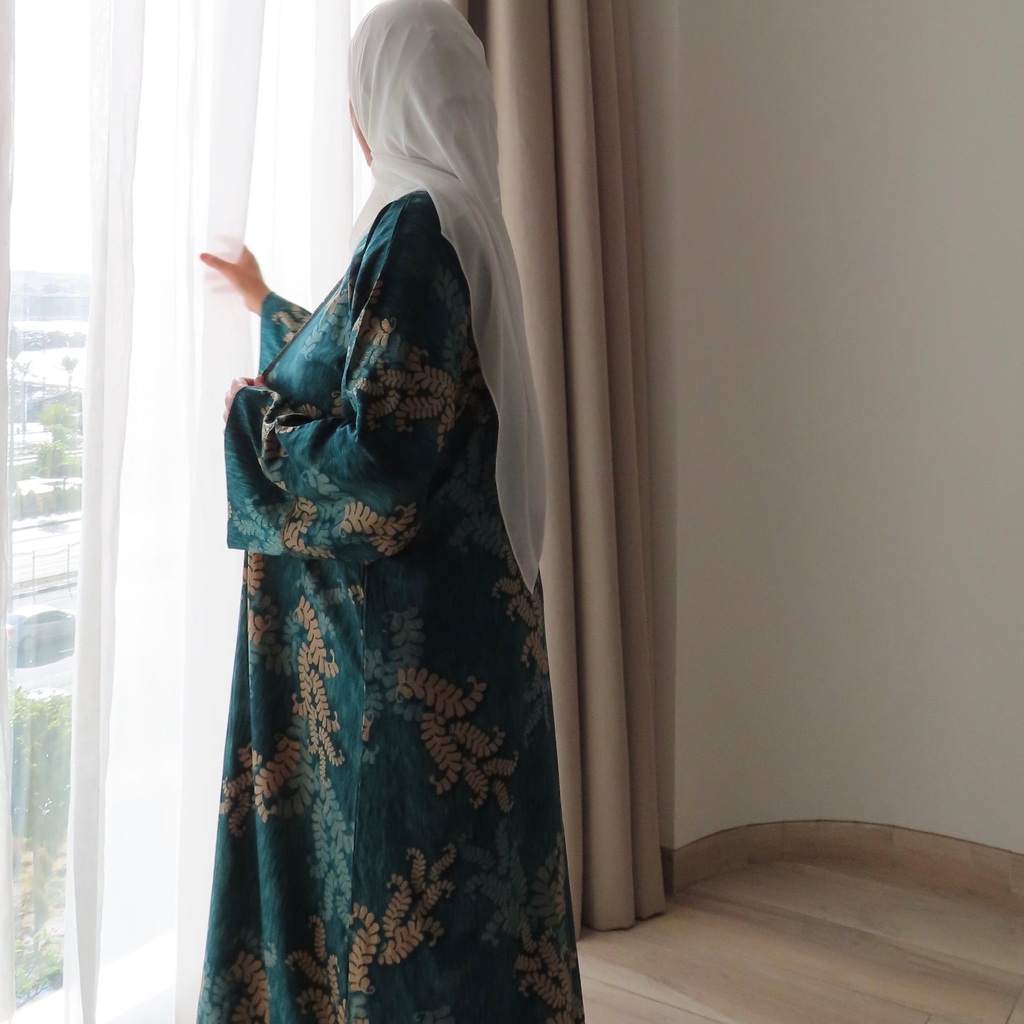 Dubai Abaya