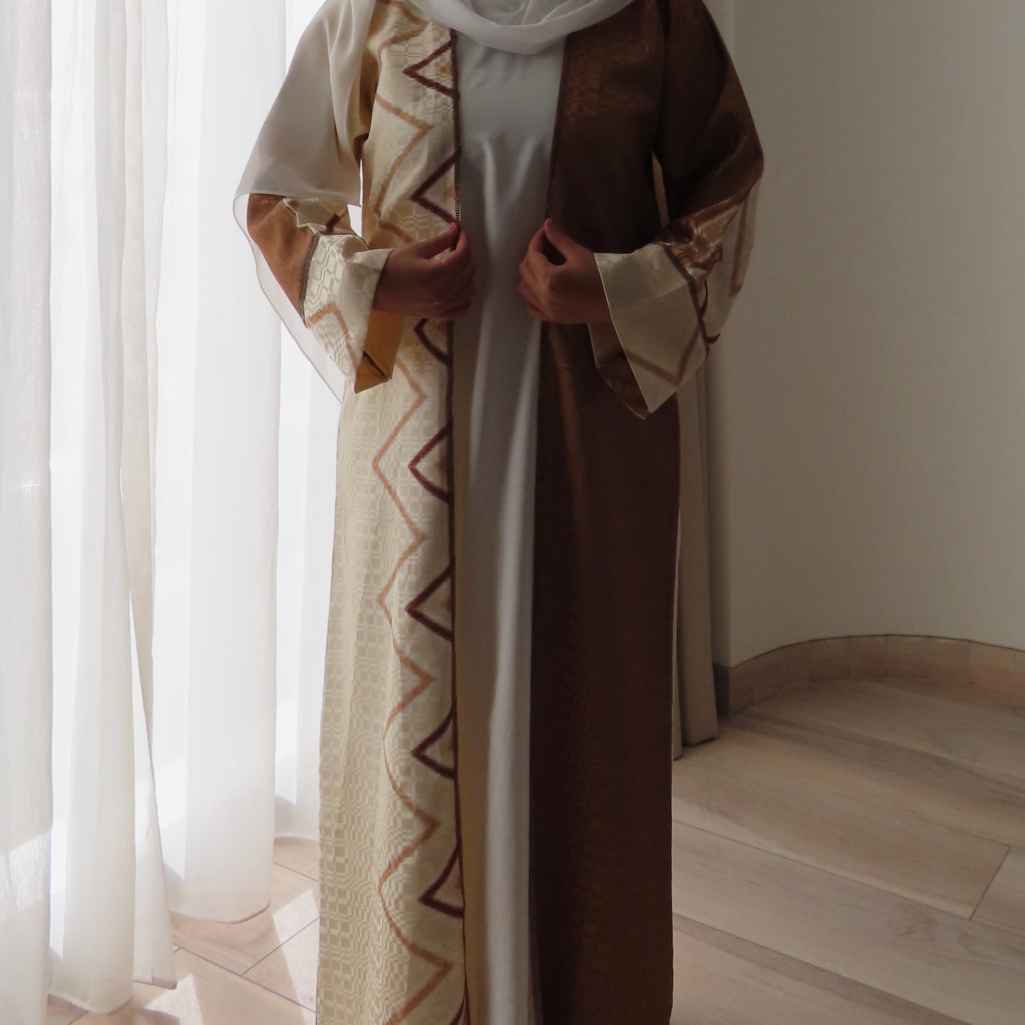 Dubai Abaya