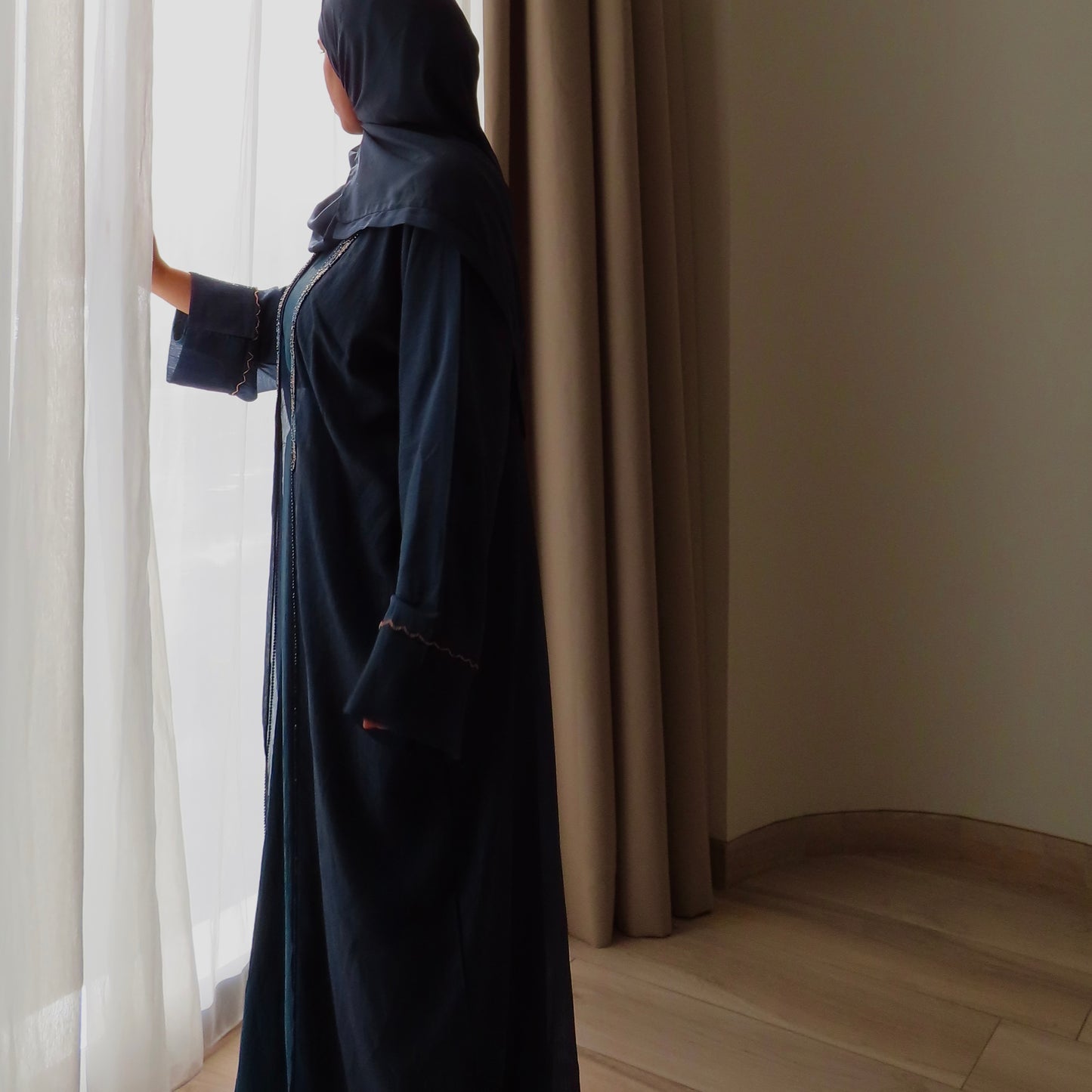 Dubai Abaya