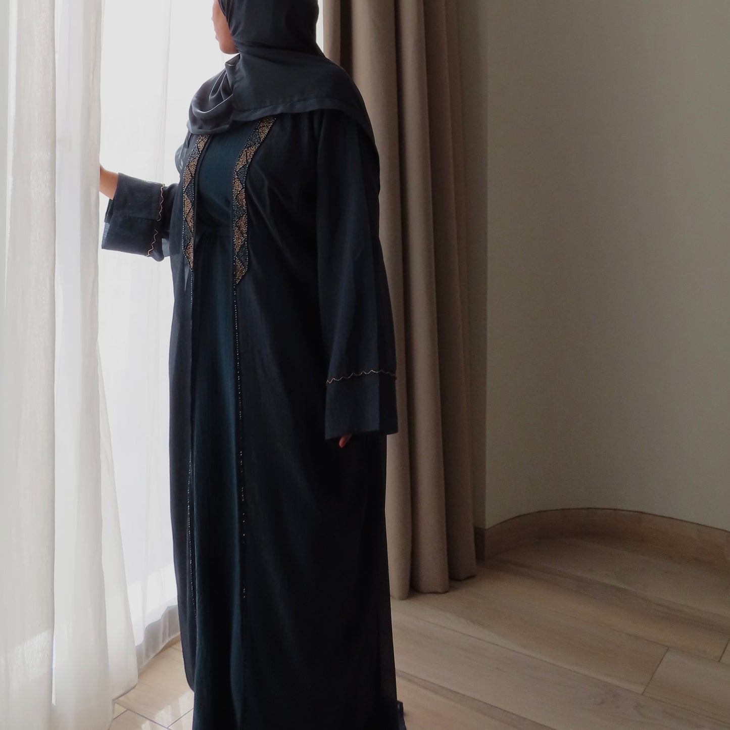 Dubai Abaya