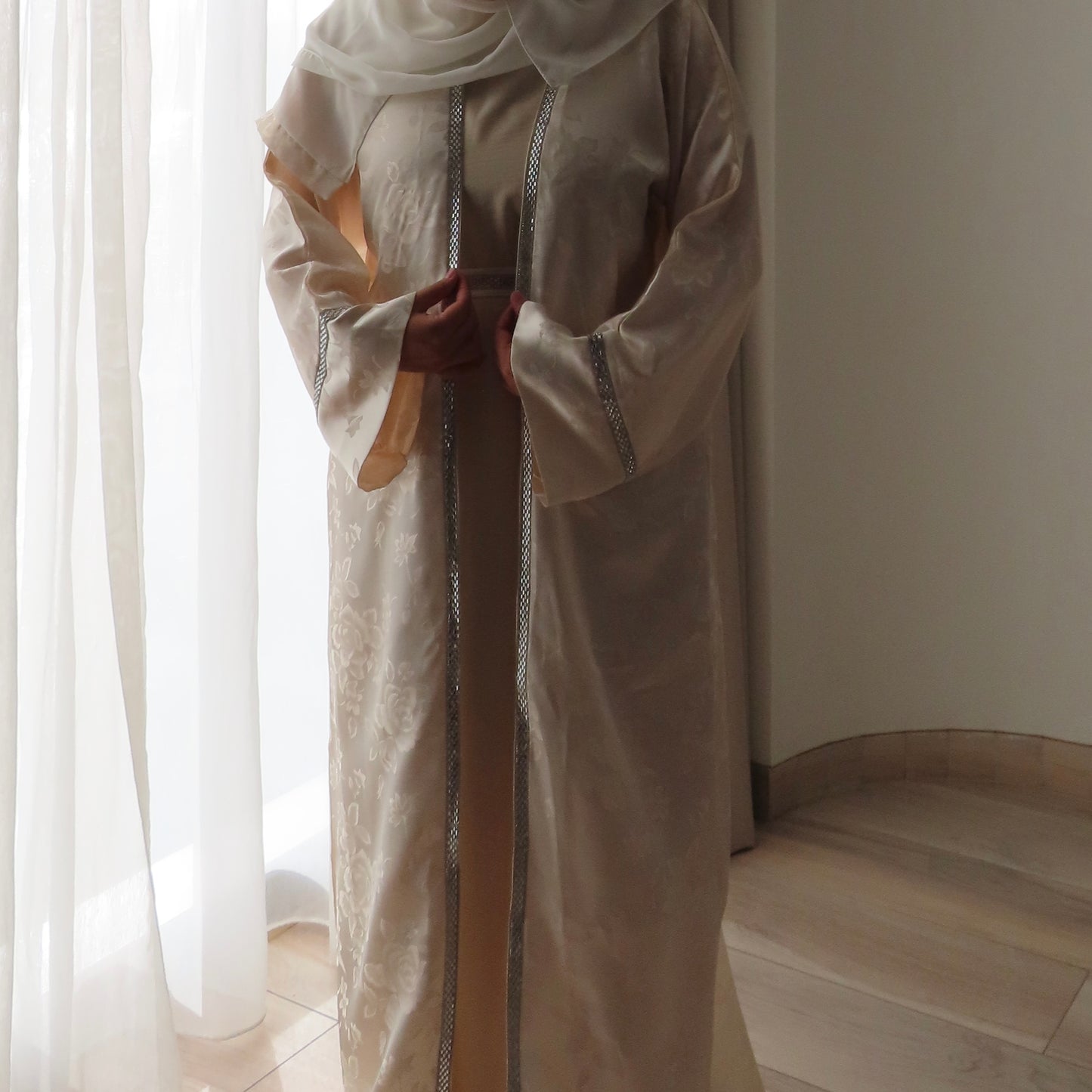 Dubai Abaya