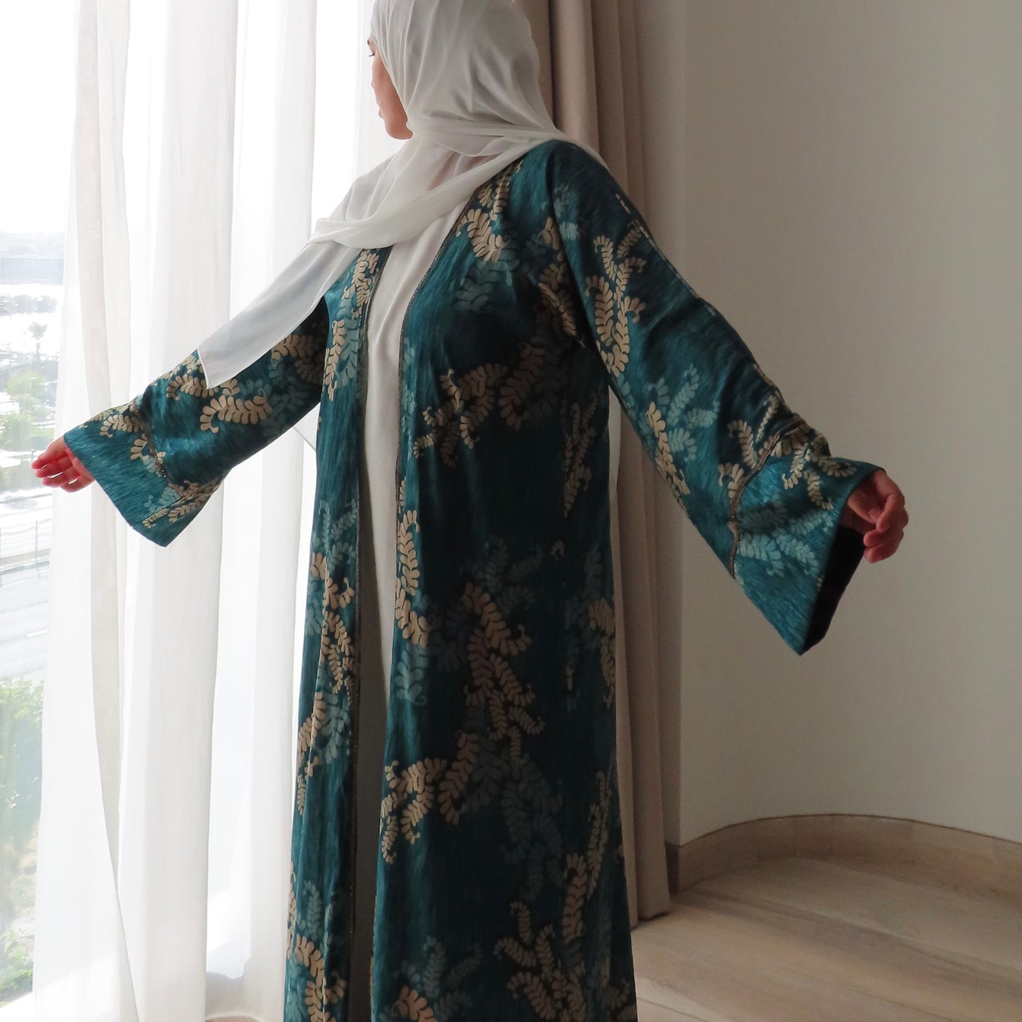 Dubai Abaya